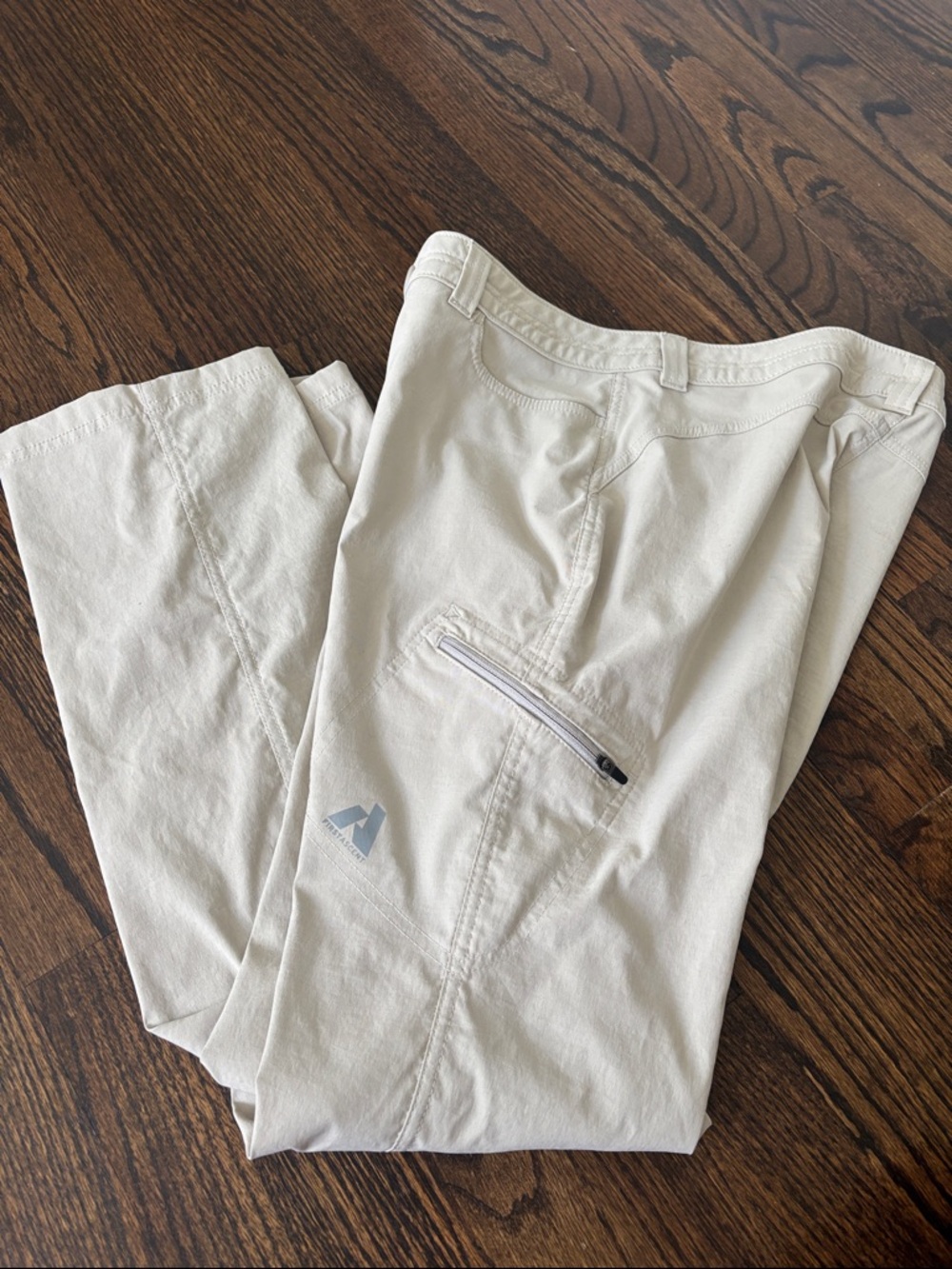 Eddie Bauer Women's First Ascent Guide Pro Pants Light tan Outdoor size 6